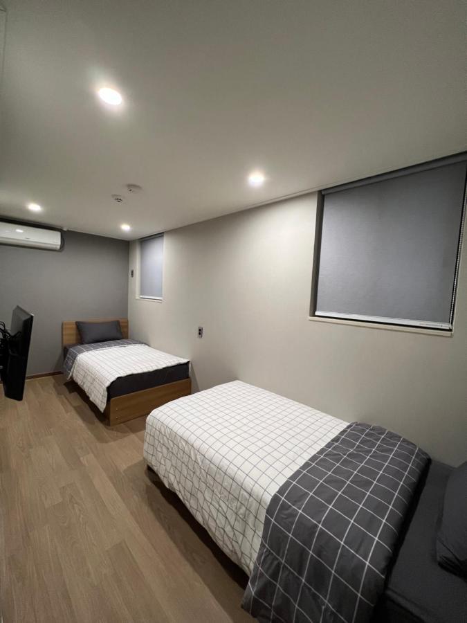 Hao Guesthouse In Hongdae Seoul Bagian luar foto
