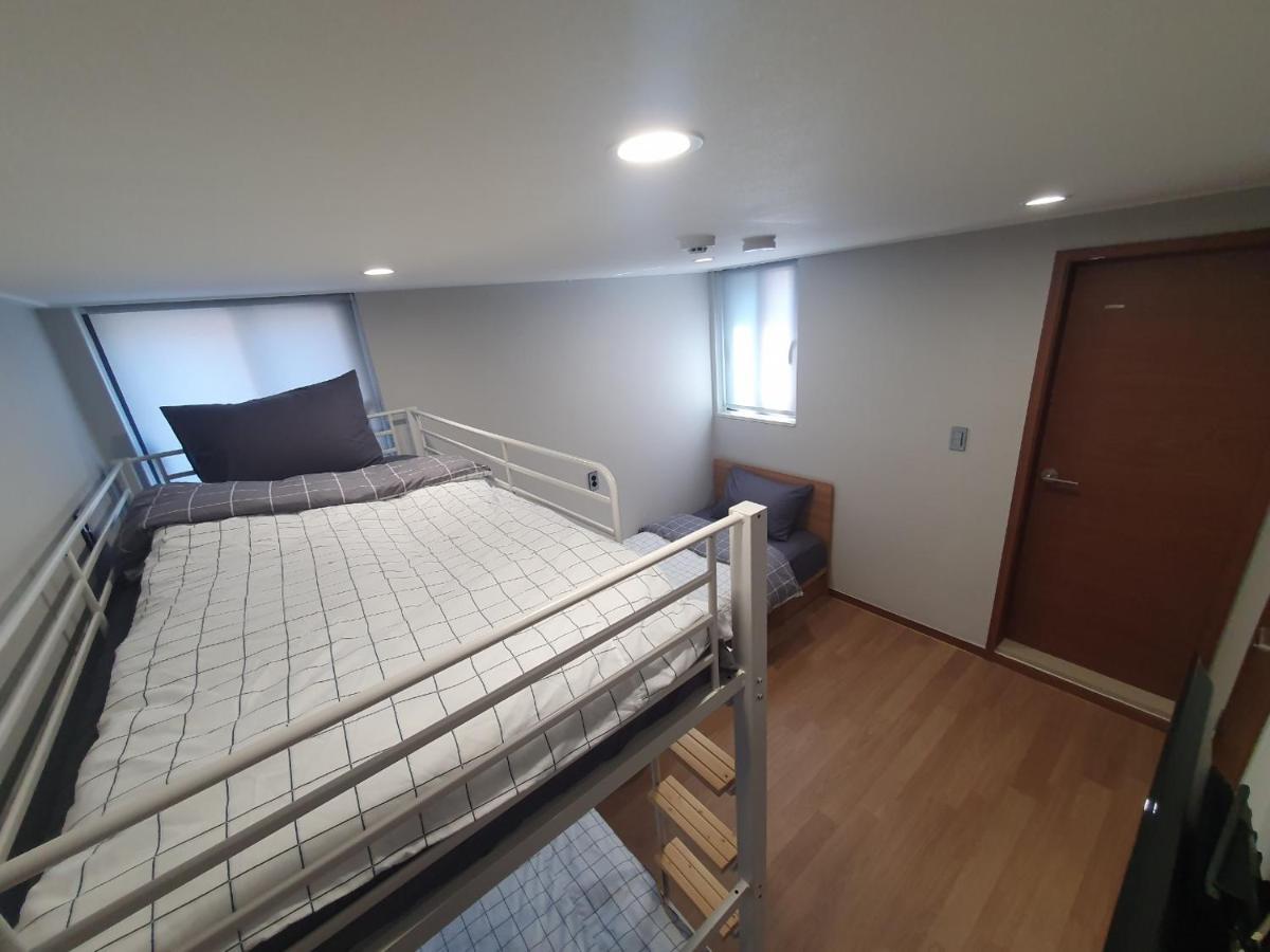 Hao Guesthouse In Hongdae Seoul Bagian luar foto